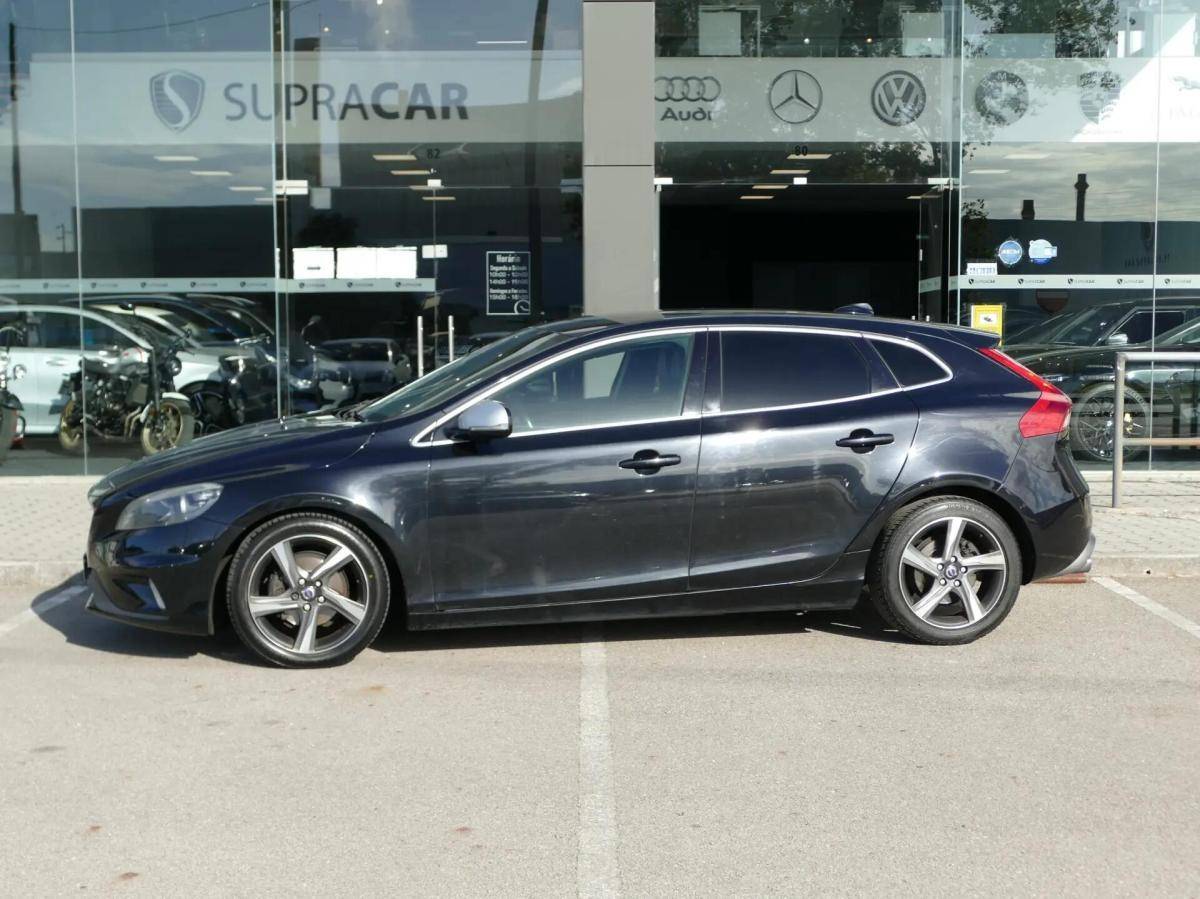 volvo-v40-2014-diesel-1560cc