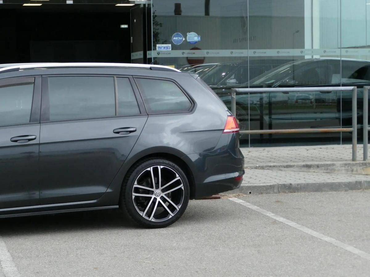 volkswagen-golf-variant-2016-diesel-1968cc