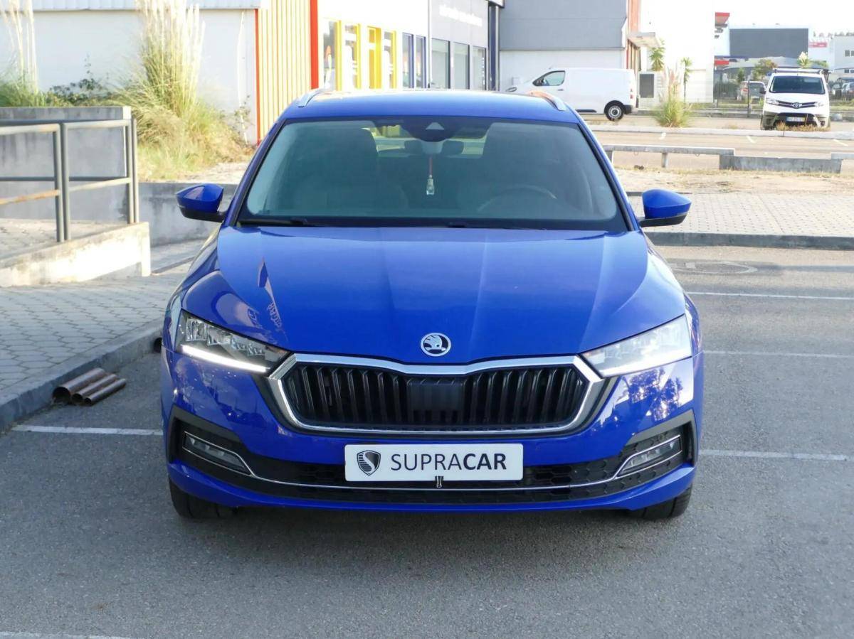 skoda-octavia-2021-hibrido-a-gasolina-1395cc