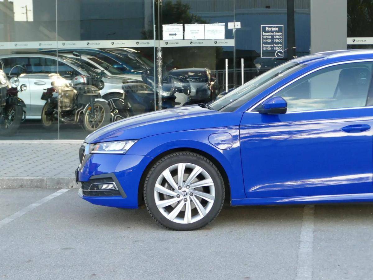 skoda-octavia-2021-hibrido-a-gasolina-1395cc