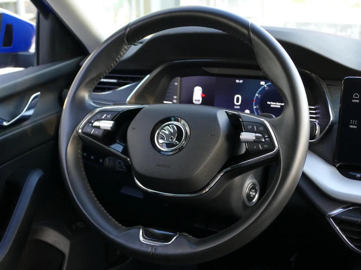 skoda-octavia-2021-hibrido-a-gasolina-1395cc