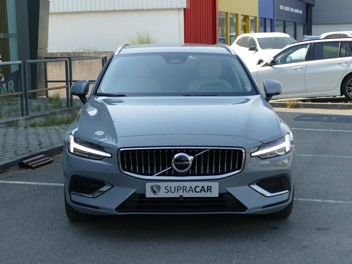 volvo-v60-2023-hibrido-a-gasolina-1969cc