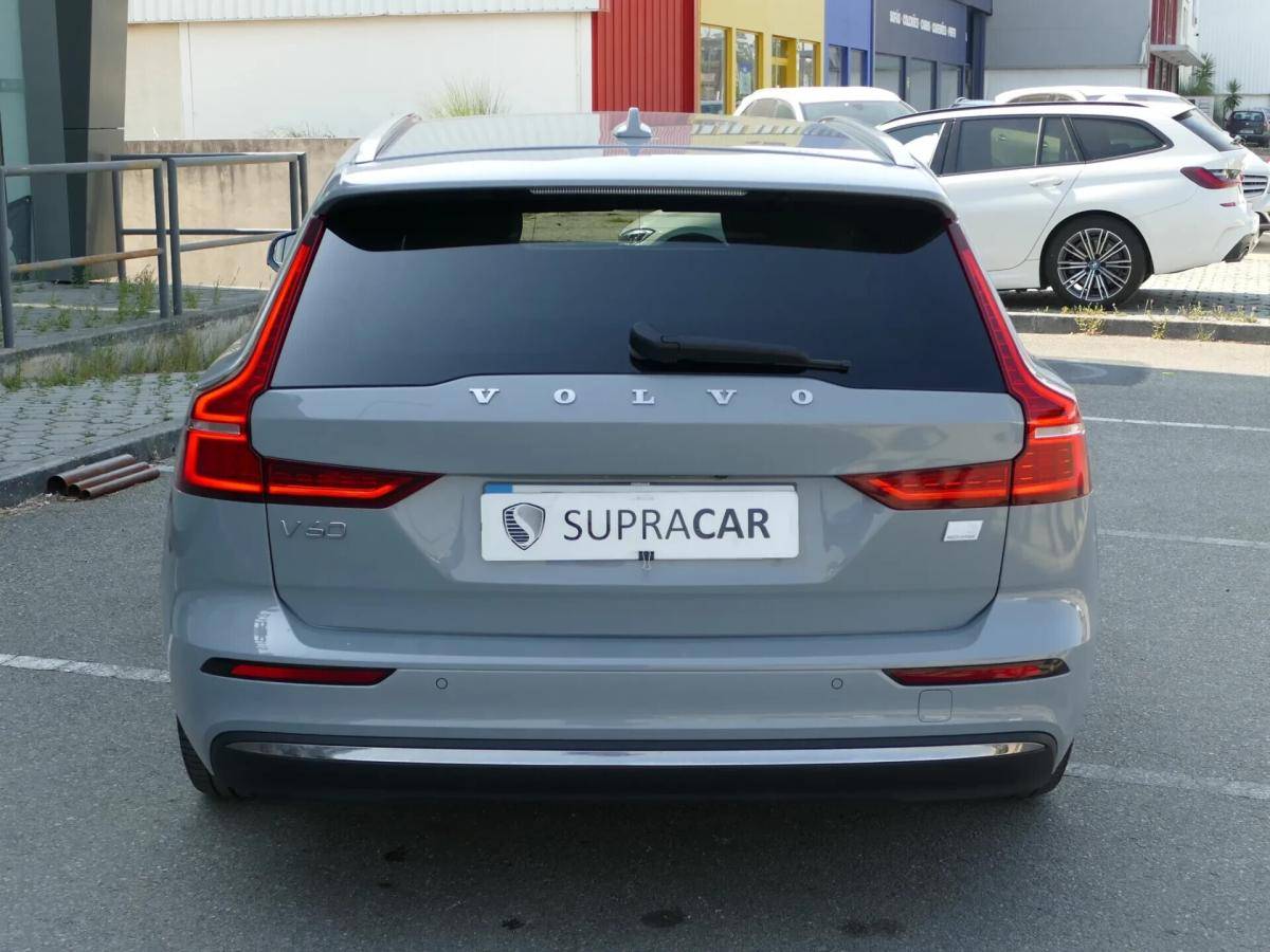 volvo-v60-2023-hibrido-a-gasolina-1969cc