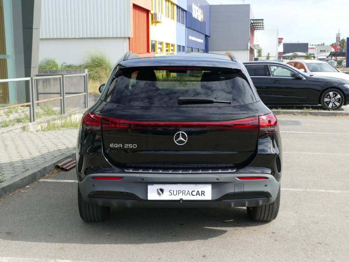 mercedes-benz-eqa-2022-eletrico-0cc