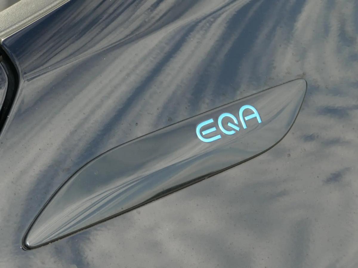 mercedes-benz-eqa-2022-eletrico-0cc