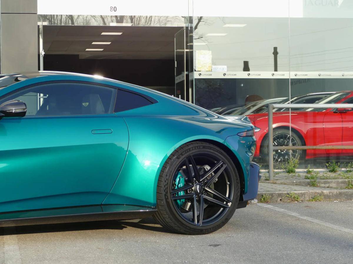 aston-martin-vantage-coupe-2024-gasolina-3982cc