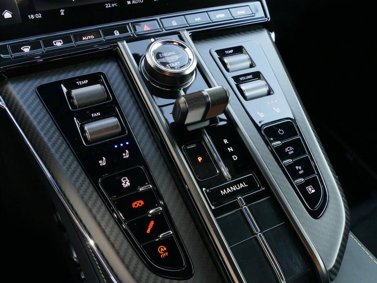 aston-martin-vantage-coupe-2024-gasolina-3982cc