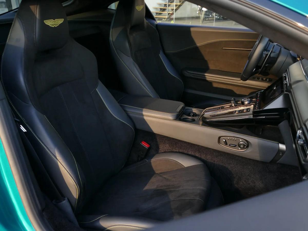aston-martin-vantage-coupe-2024-gasolina-3982cc