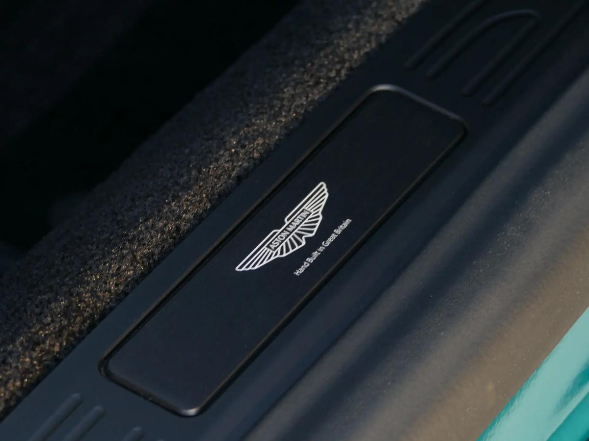 aston-martin-vantage-coupe-2024-gasolina-3982cc