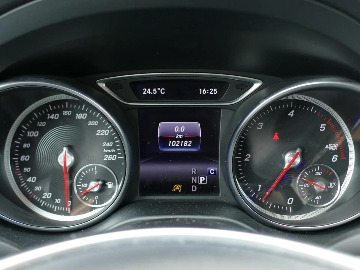 mercedes-benz-cla-2019-diesel-2143cc