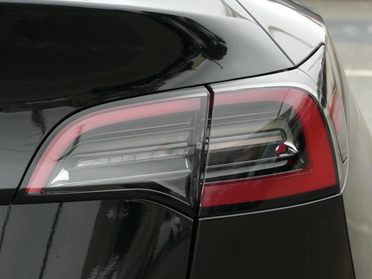 tesla-model-y-2024-eletrico-0cc
