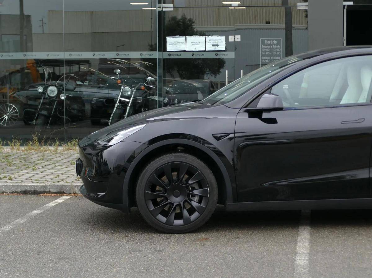 tesla-model-y-2024-eletrico-0cc