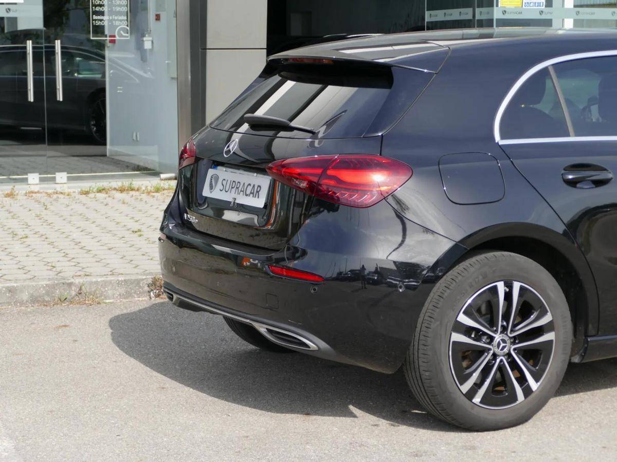 mercedes-benz-classe-a-2023-hibrido-a-gasolina-1332cc