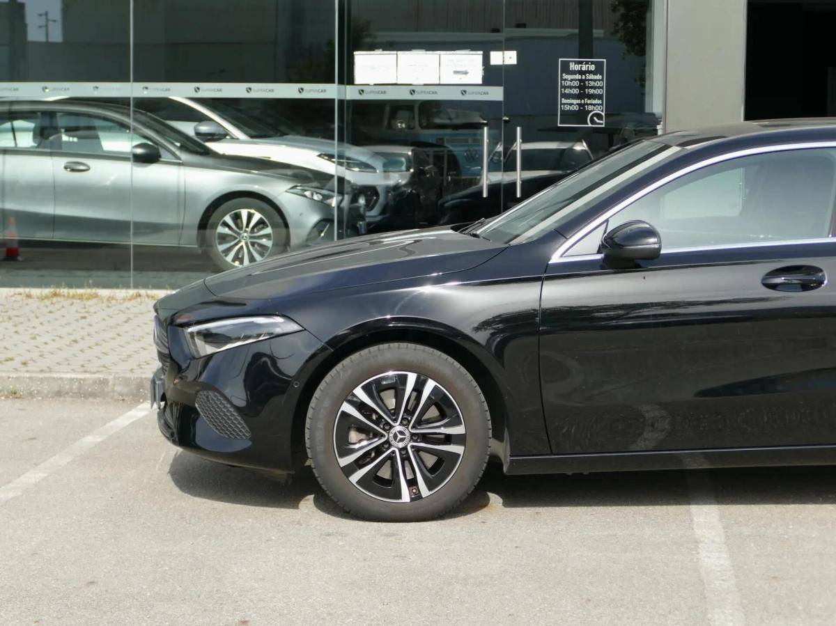 mercedes-benz-classe-a-2023-hibrido-a-gasolina-1332cc