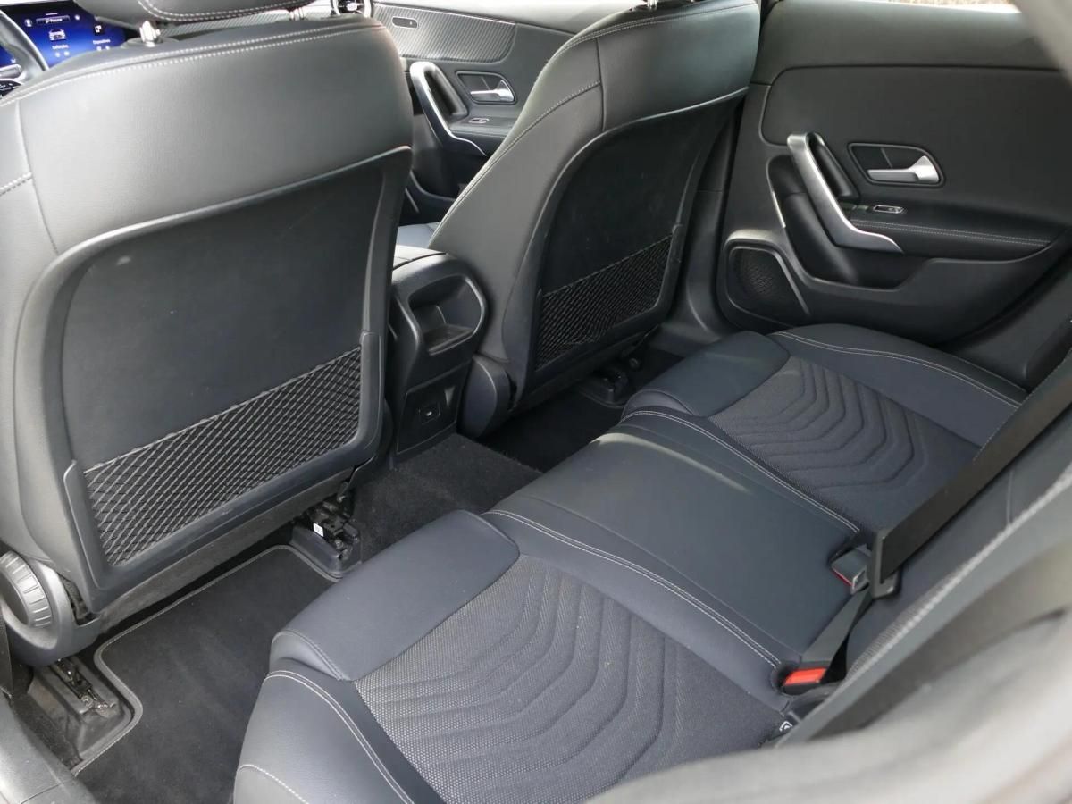 mercedes-benz-classe-a-2023-hibrido-a-gasolina-1332cc