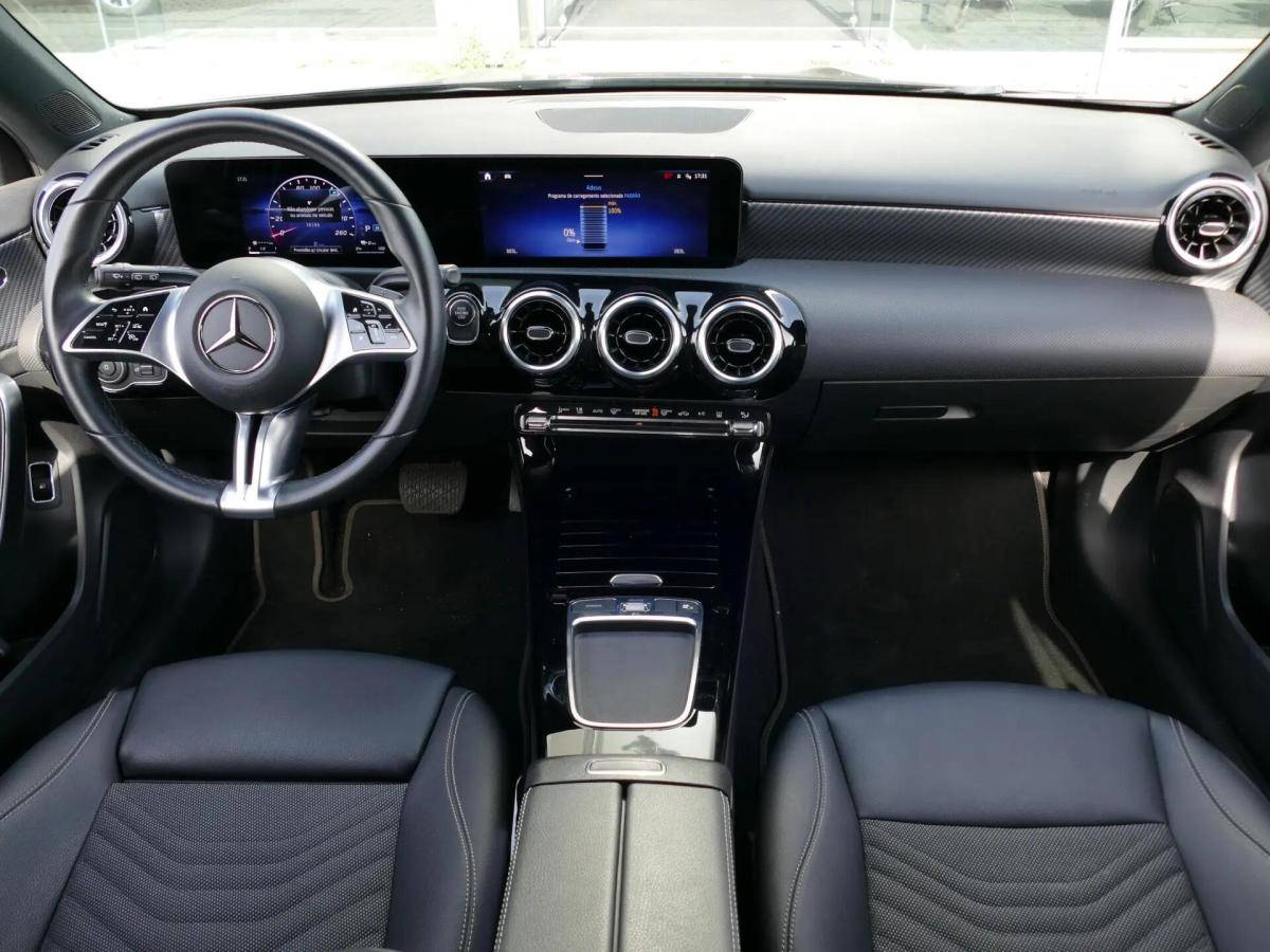 mercedes-benz-classe-a-2023-hibrido-a-gasolina-1332cc
