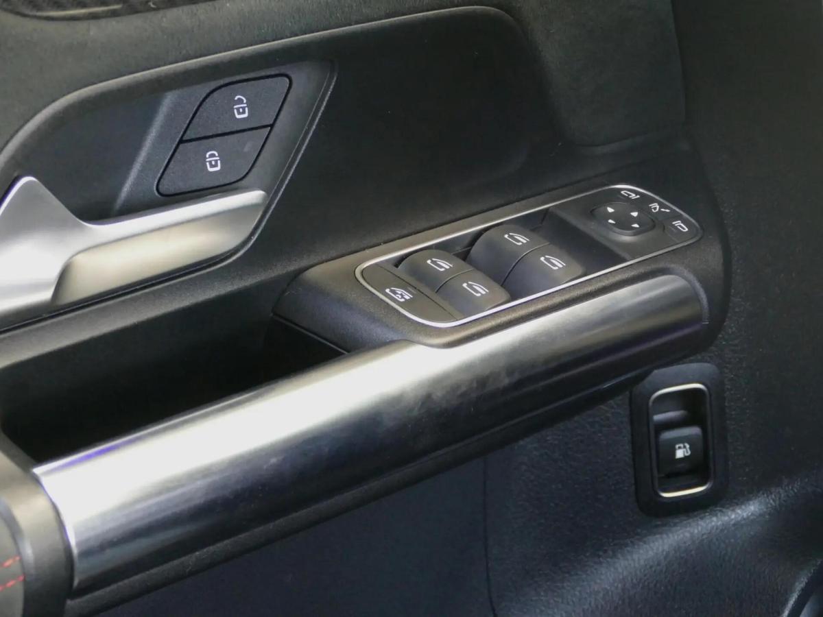 mercedes-benz-classe-b-2022-hibrido-a-gasolina-1332cc