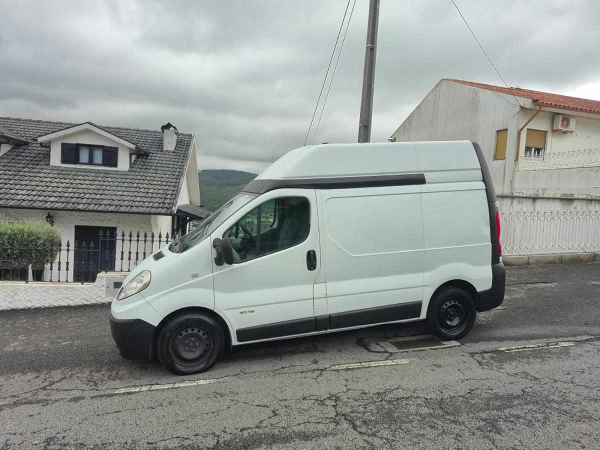 renault-trafic-2-0-dci-2010-diesel-1995cc