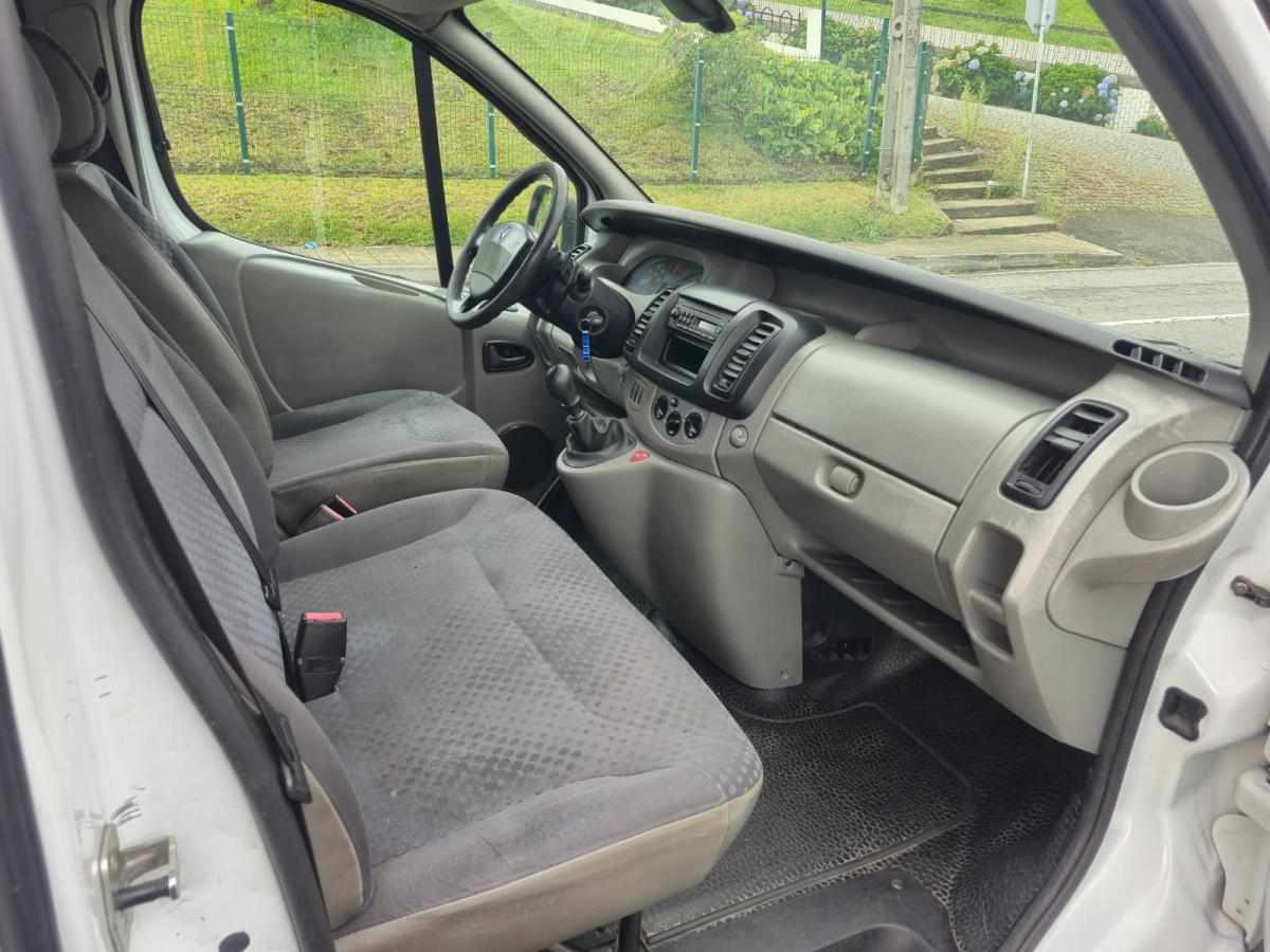 renault-trafic-2-0-dci-2010-diesel-1995cc
