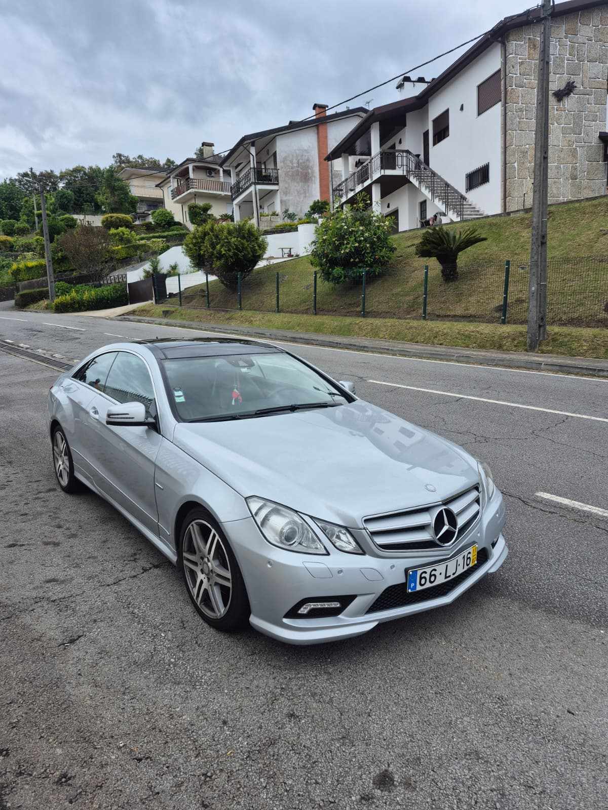 mercedes-benz-classe-e-e-250-cdi-blueefficiency-2011-diesel-2143cc