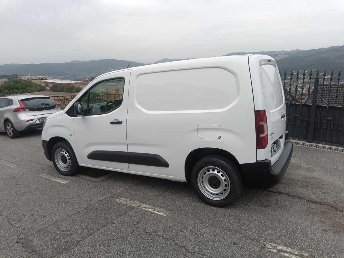opel-combo-1-5-bluehdi-l2-2021-diesel-1499cc