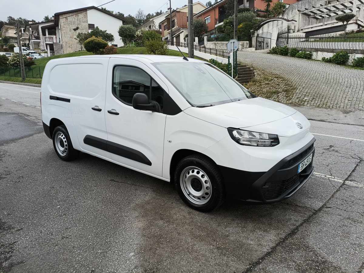 toyota-proace-city-1-5d-adblue-2024-diesel-1499cc