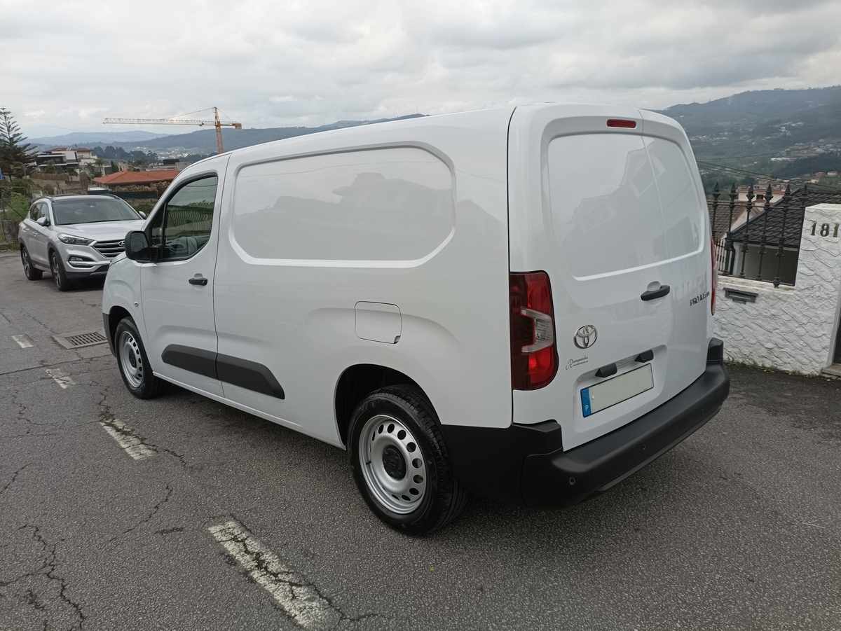 toyota-proace-city-1-5d-adblue-2024-diesel-1499cc