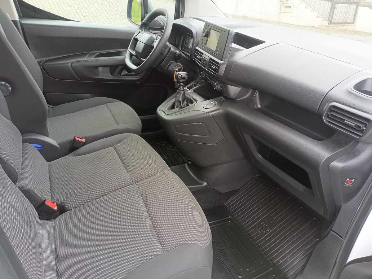 toyota-proace-city-1-5d-adblue-2024-diesel-1499cc