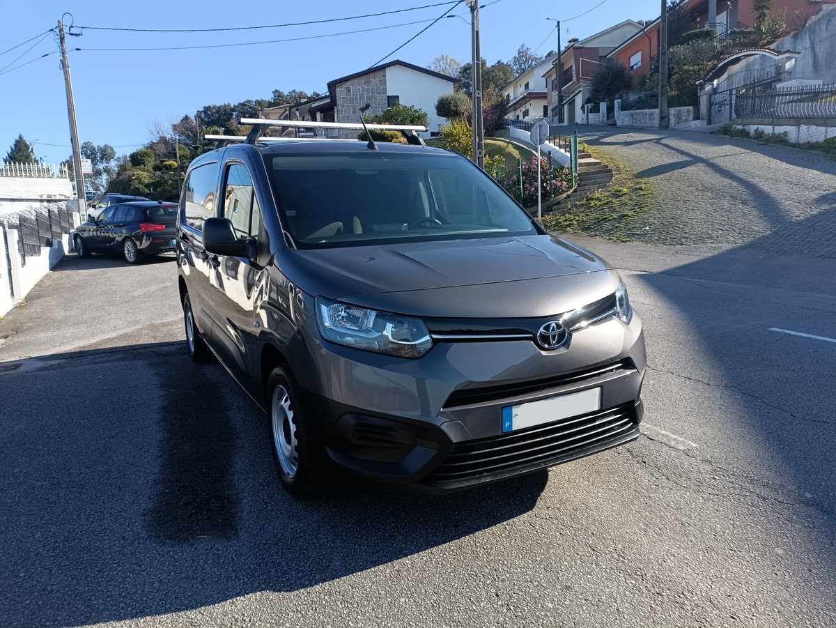 toyota-proace-city-1-5d-adblue-2024-diesel-1499cc