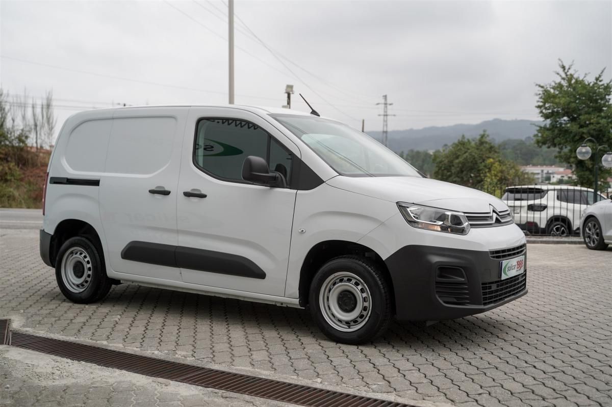citroen-berlingo-2024-diesel-1499cc