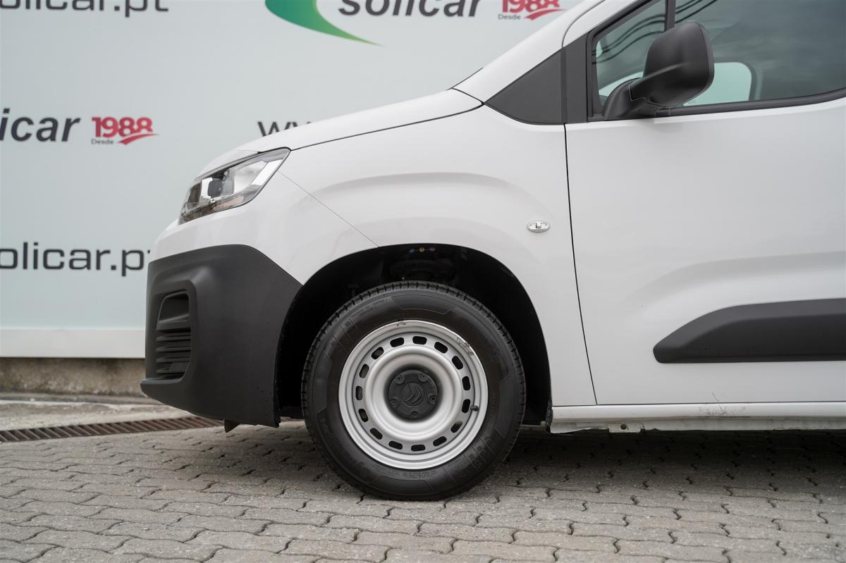 citroen-berlingo-2024-diesel-1499cc