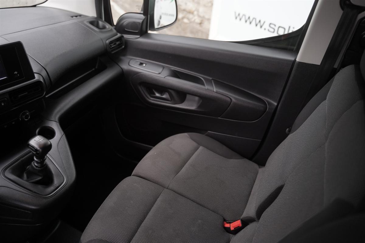 citroen-berlingo-2024-diesel-1499cc