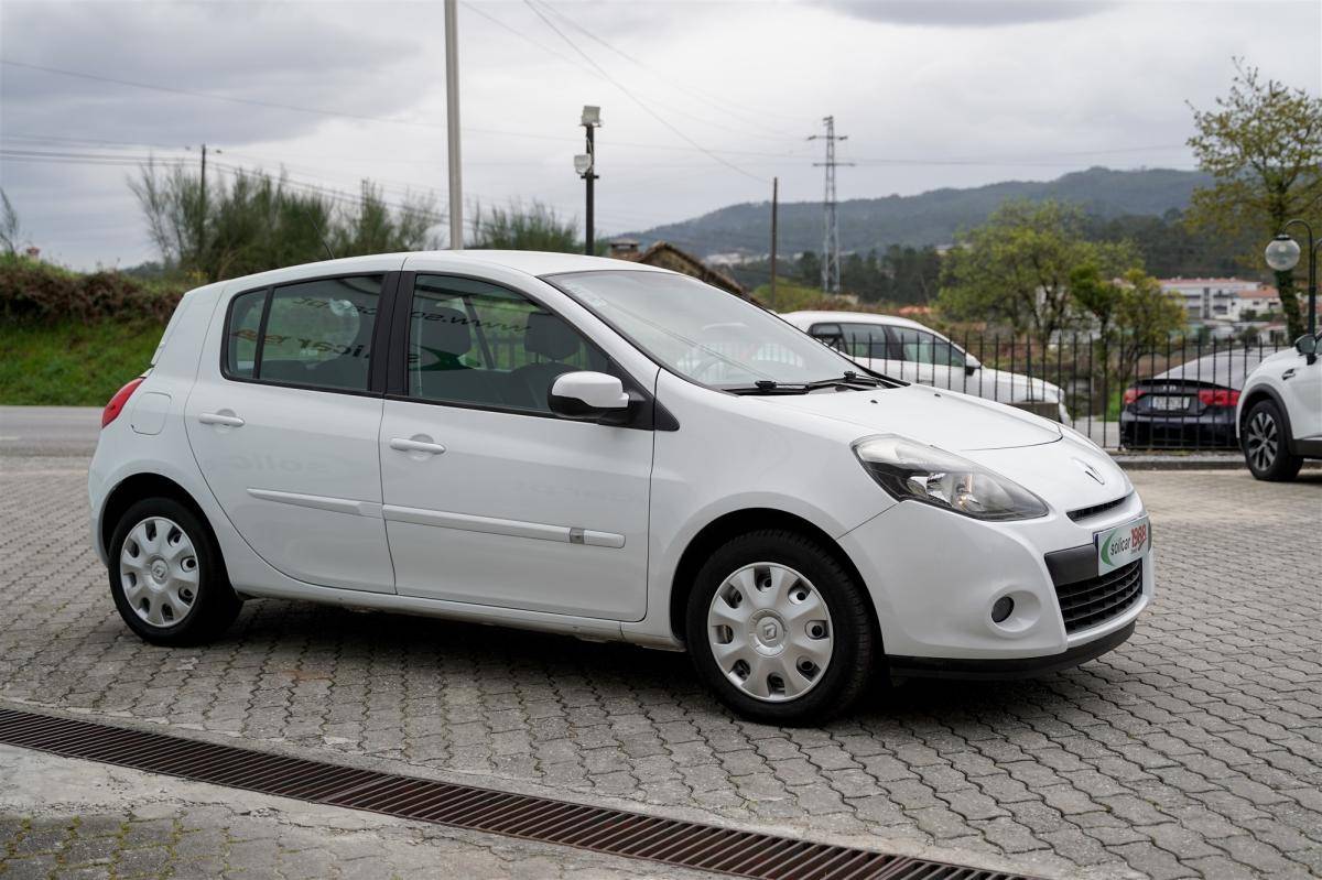 renault-clio-2012-diesel-1461cc