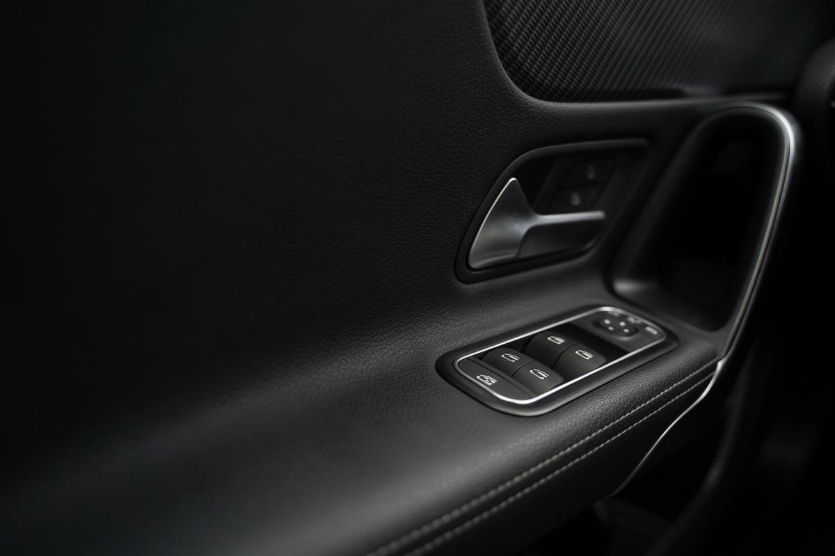 mercedes-benz-classe-a-2023-gasolina-1332cc