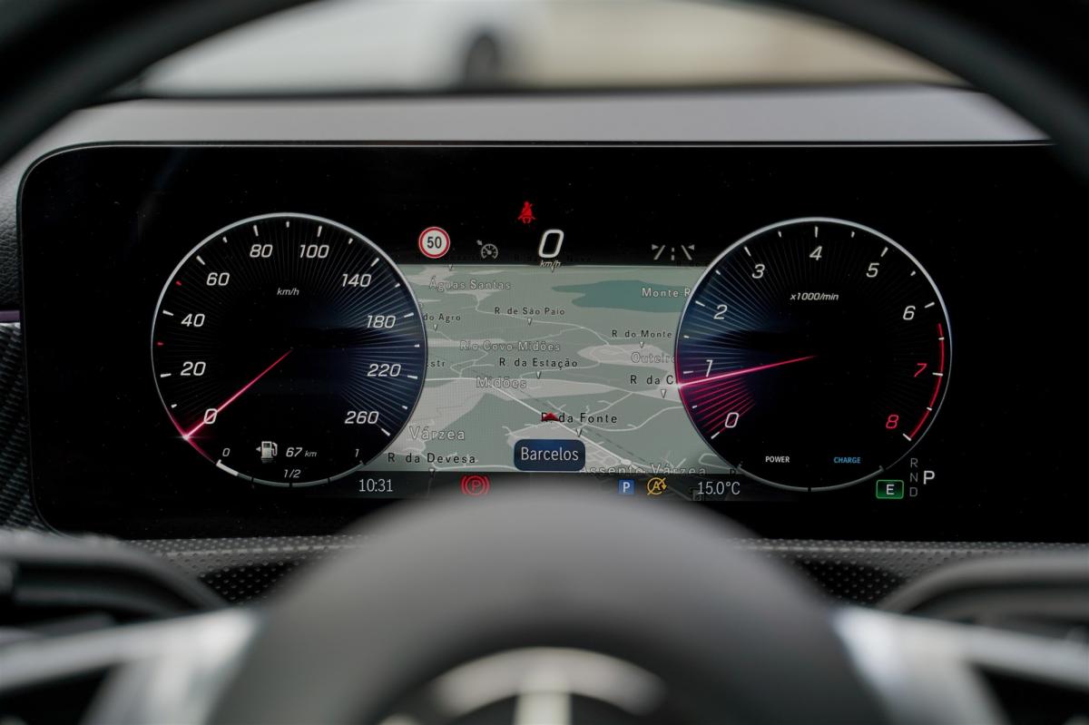 mercedes-benz-classe-a-2023-gasolina-1332cc