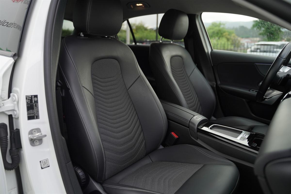 mercedes-benz-classe-a-2023-gasolina-1332cc