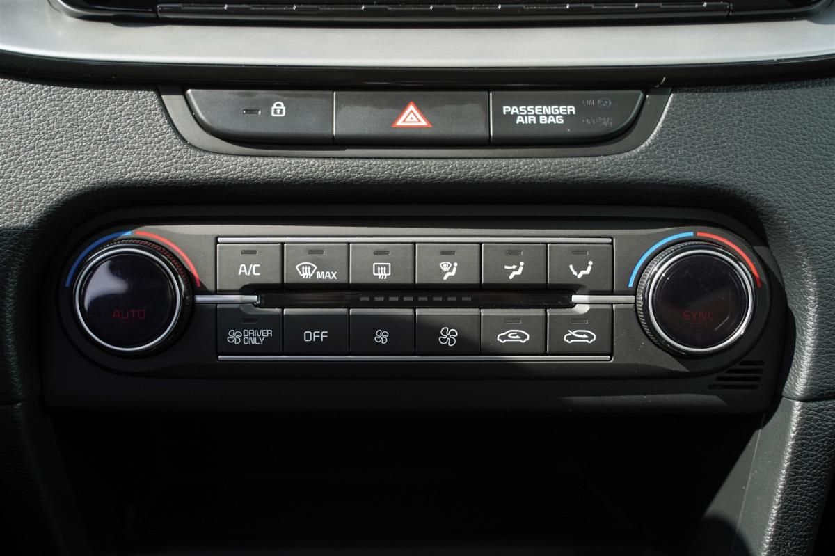 kia-xceed-2022-hibrido-a-gasolina-1580cc