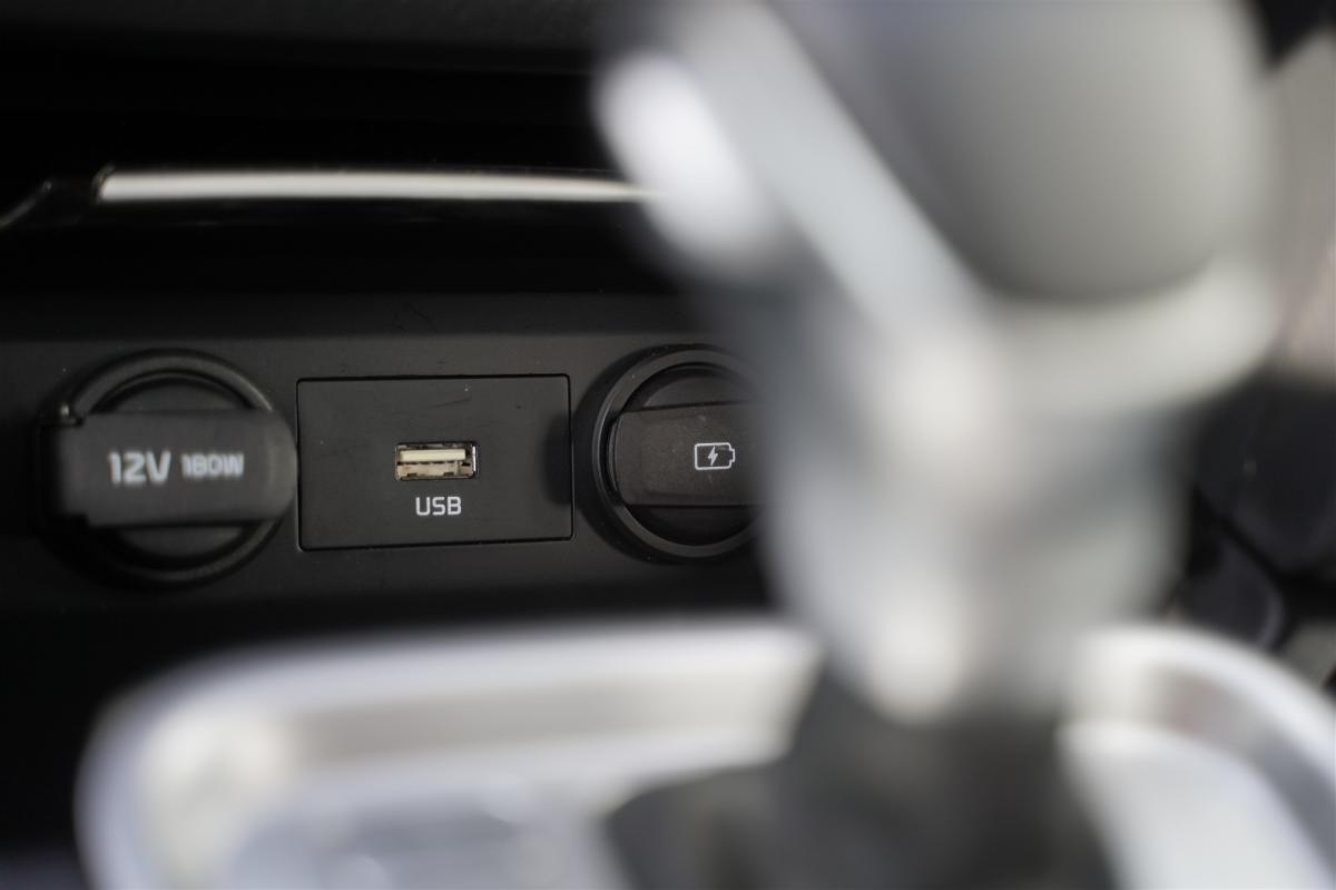 kia-xceed-2022-hibrido-a-gasolina-1580cc