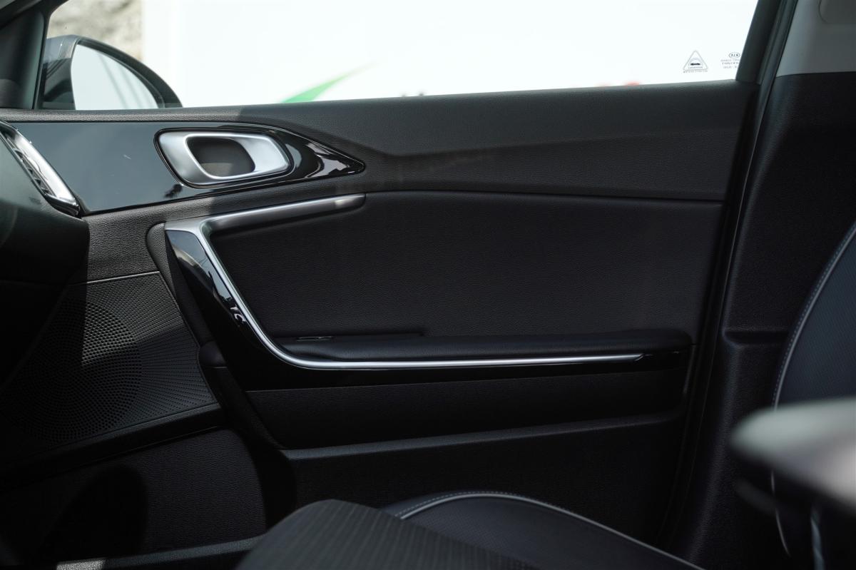 kia-xceed-2022-hibrido-a-gasolina-1580cc