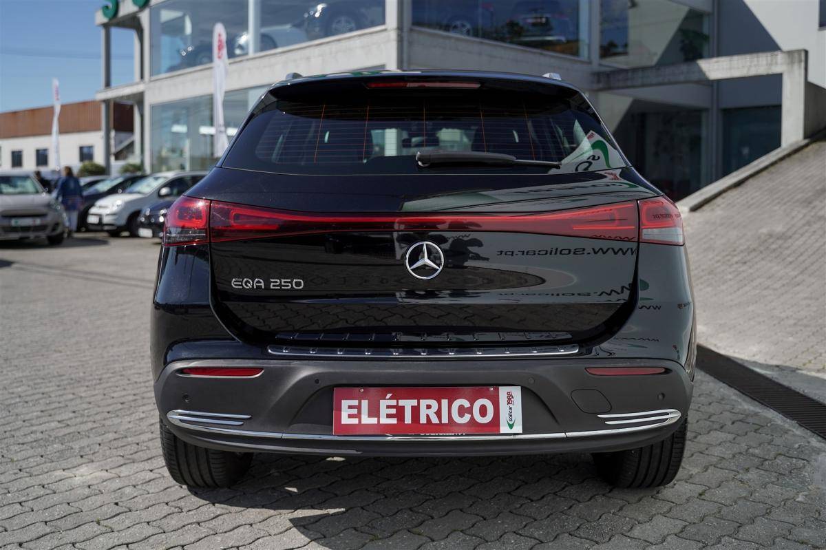 mercedes-benz-eqa-2022-eletrico-500cc