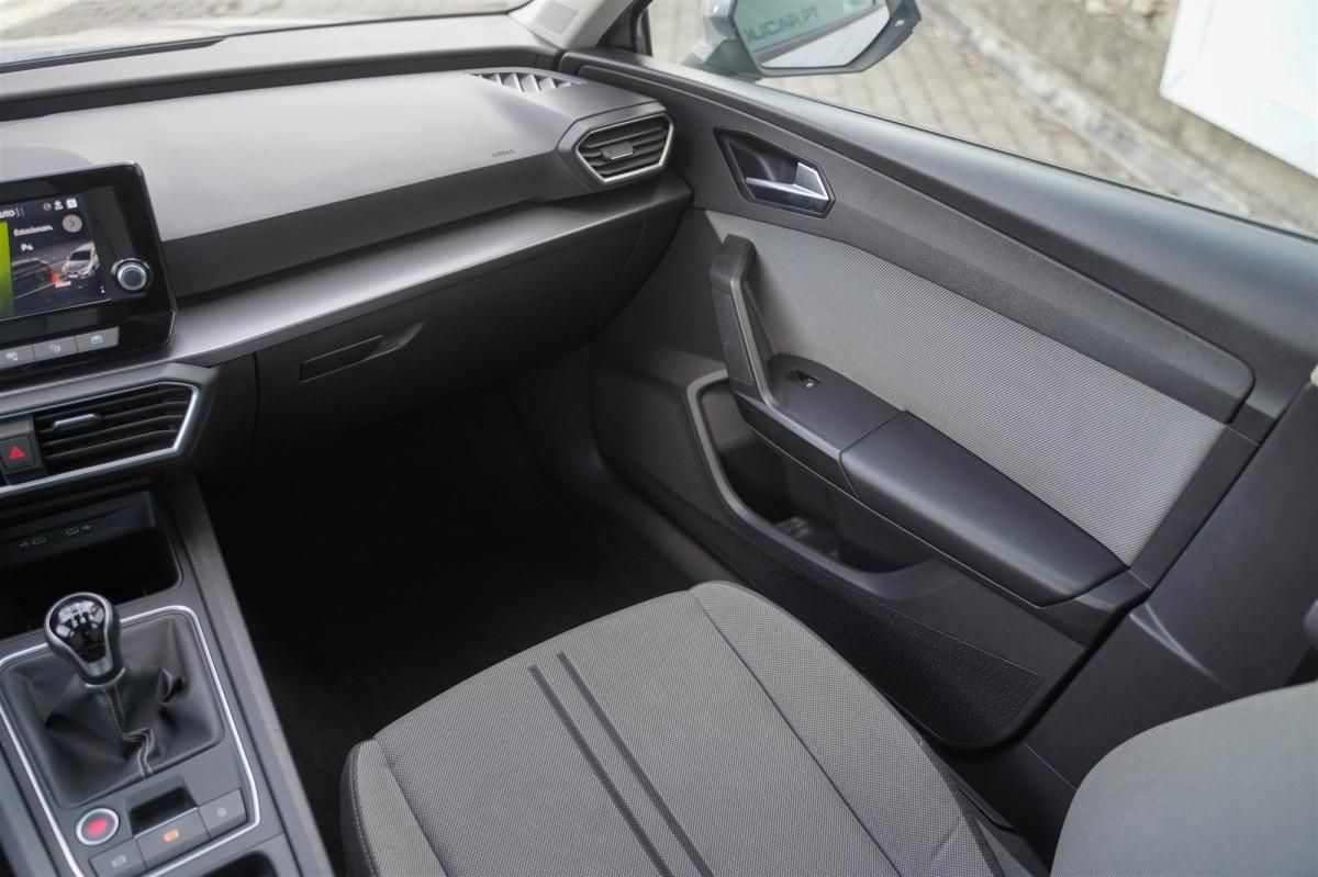 seat-leon-st-2022-gasolina-999cc