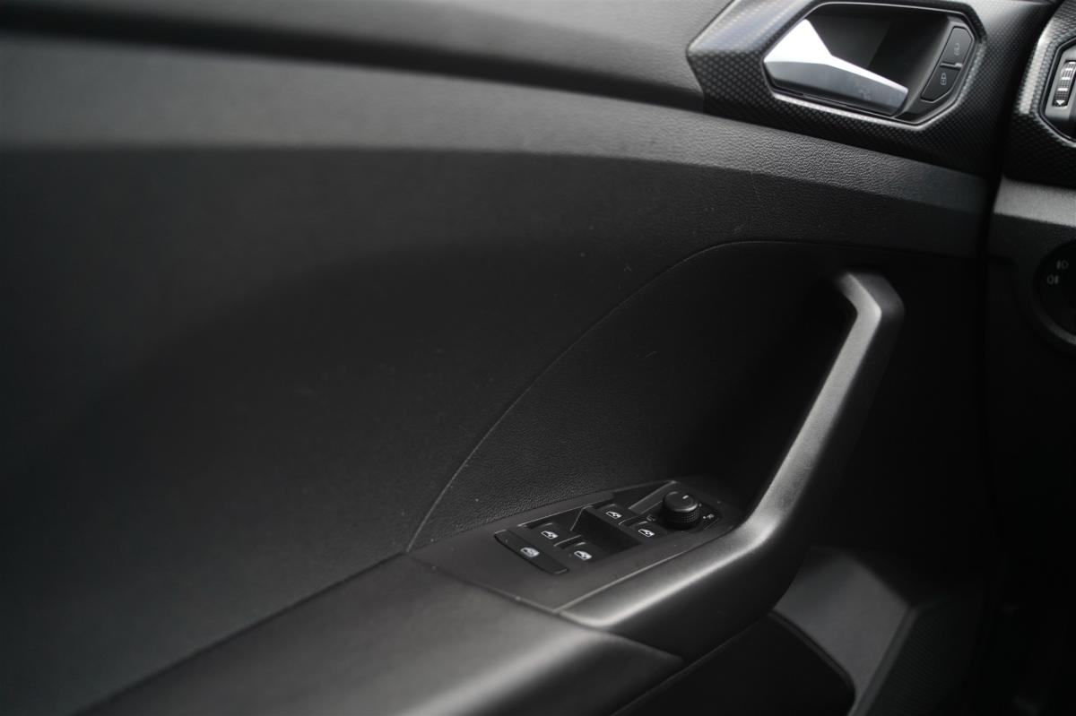 volkswagen-t-cross-2023-gasolina-999cc