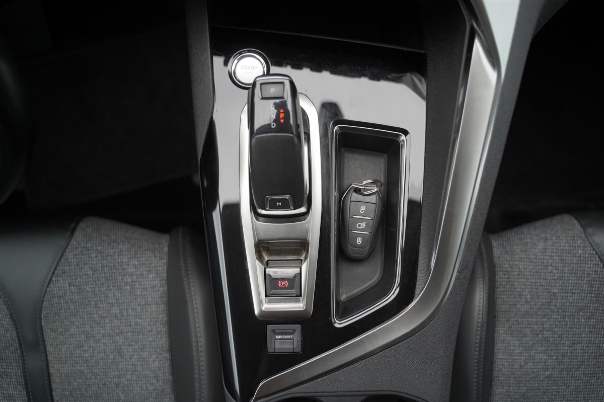 peugeot-3008-2017-diesel-1560cc