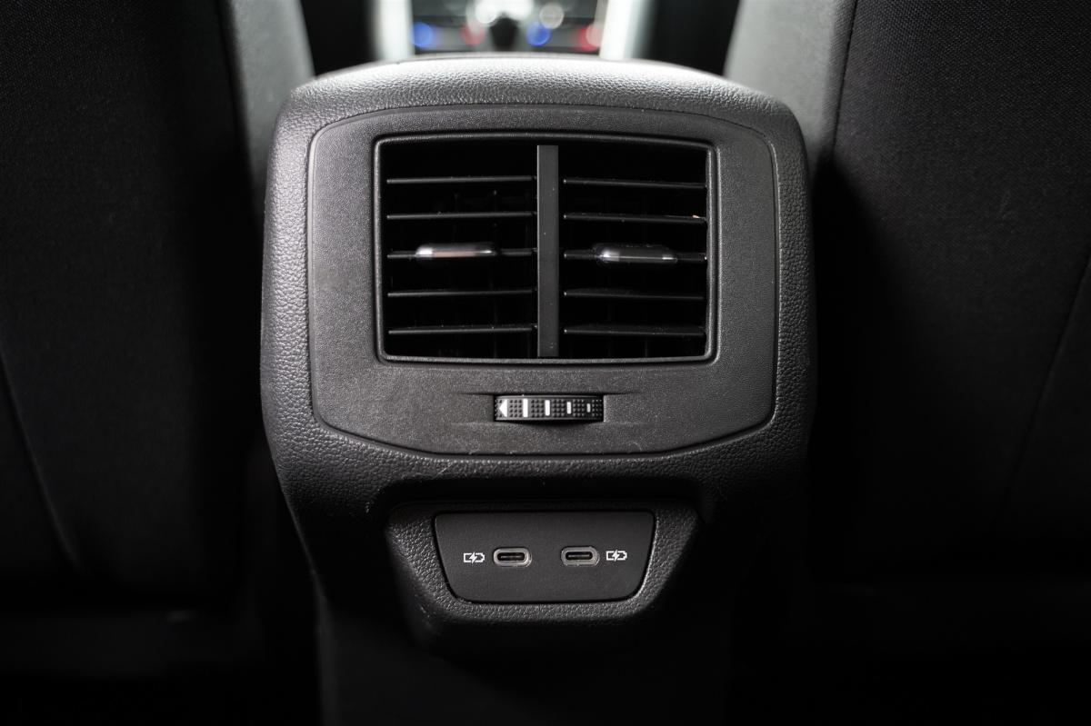 volkswagen-t-roc-2023-gasolina-999cc