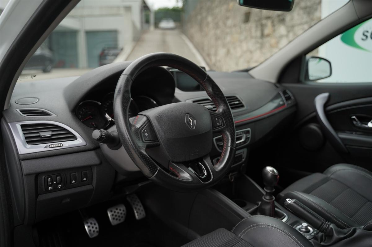 renault-megane-sport-tourer-2014-diesel-1461cc