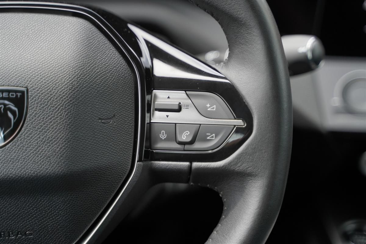 peugeot-308-2022-diesel-1499cc