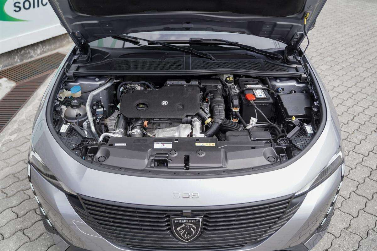 peugeot-308-2022-diesel-1499cc