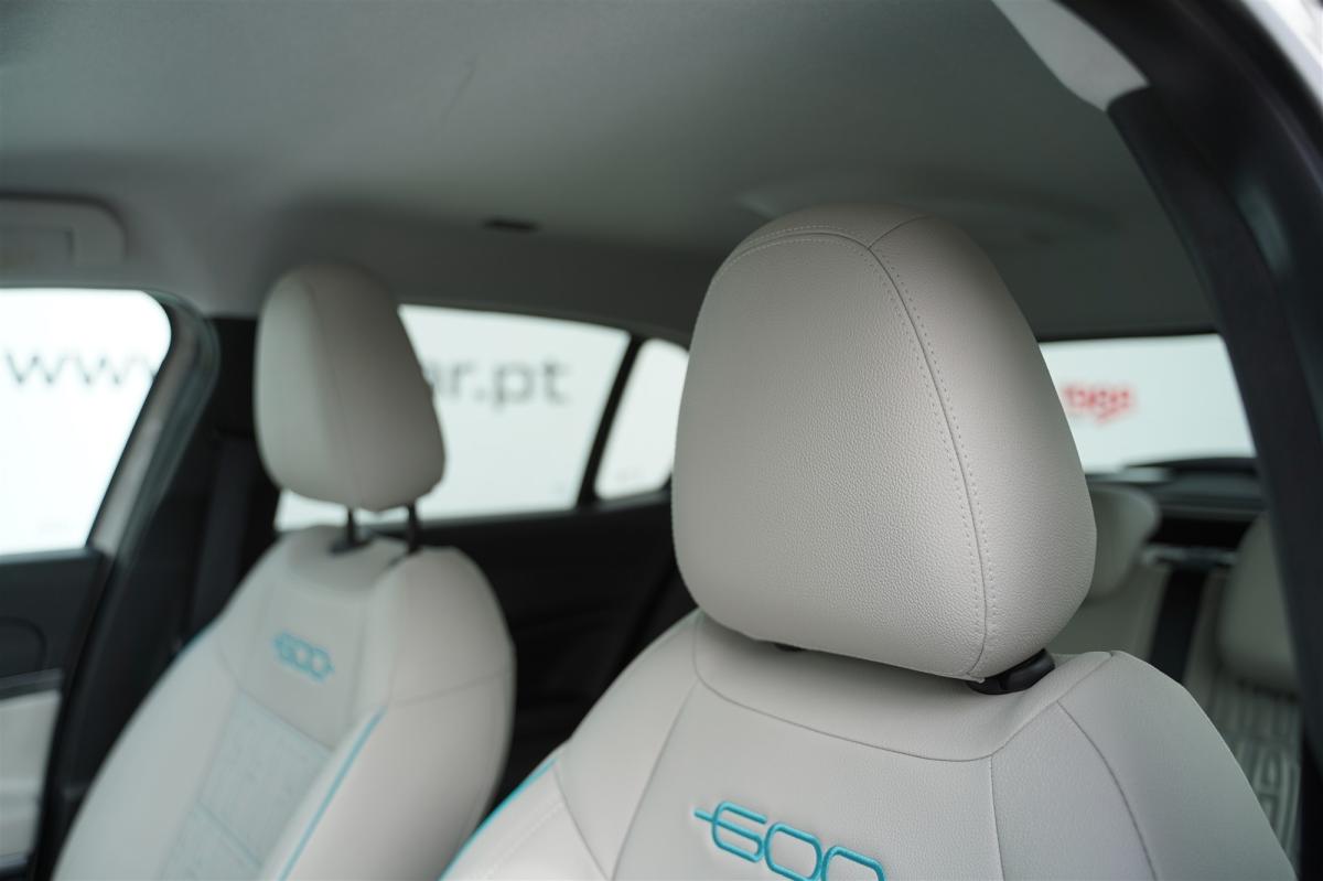 fiat-600-2025-gasolina-1199cc