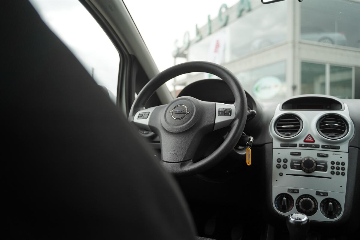 opel-corsa-2011-diesel-1248cc