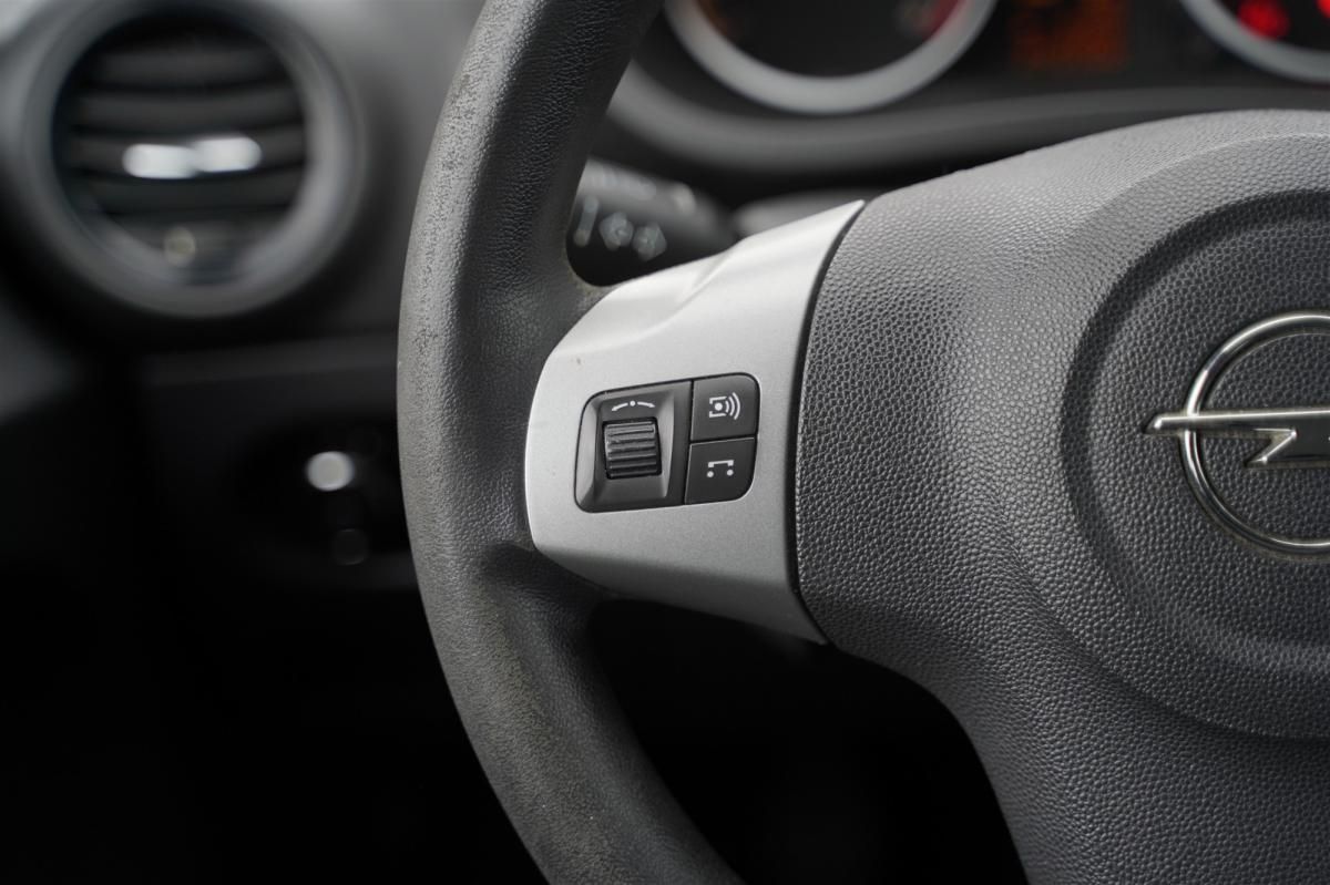 opel-corsa-2011-diesel-1248cc